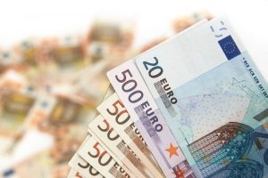rahavaikeudet voi ratkaista