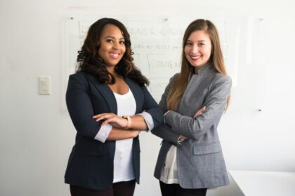 Lainavertailu kannattaa